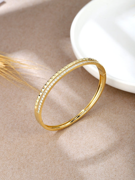 18K yellow gold with special design diamond bangle DBM9515R01M - Aurelia Clothing