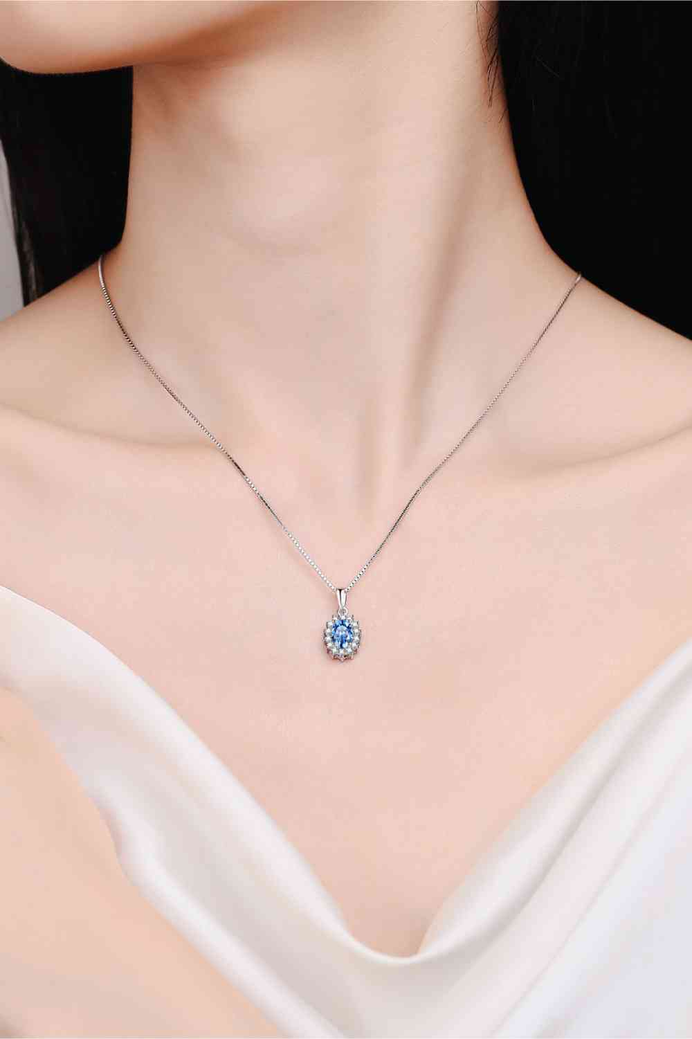 1 Carat Moissanite Sterling Silver - Aurelia Clothing