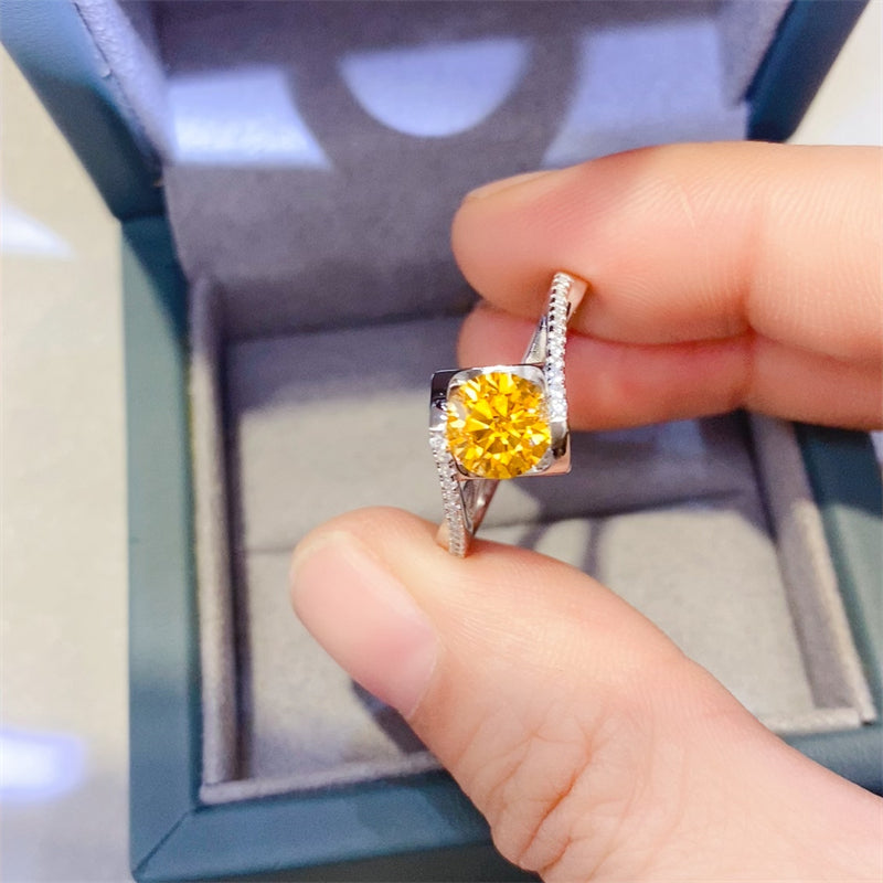 1 Carat Moissanite 925 Sterling Silver Ring - Aurelia Clothing