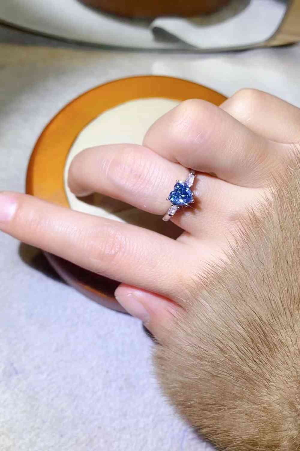 1 Carat Moissanite Heart-Shaped Platinum-Plated Ring in Blue - Aurelia Clothing