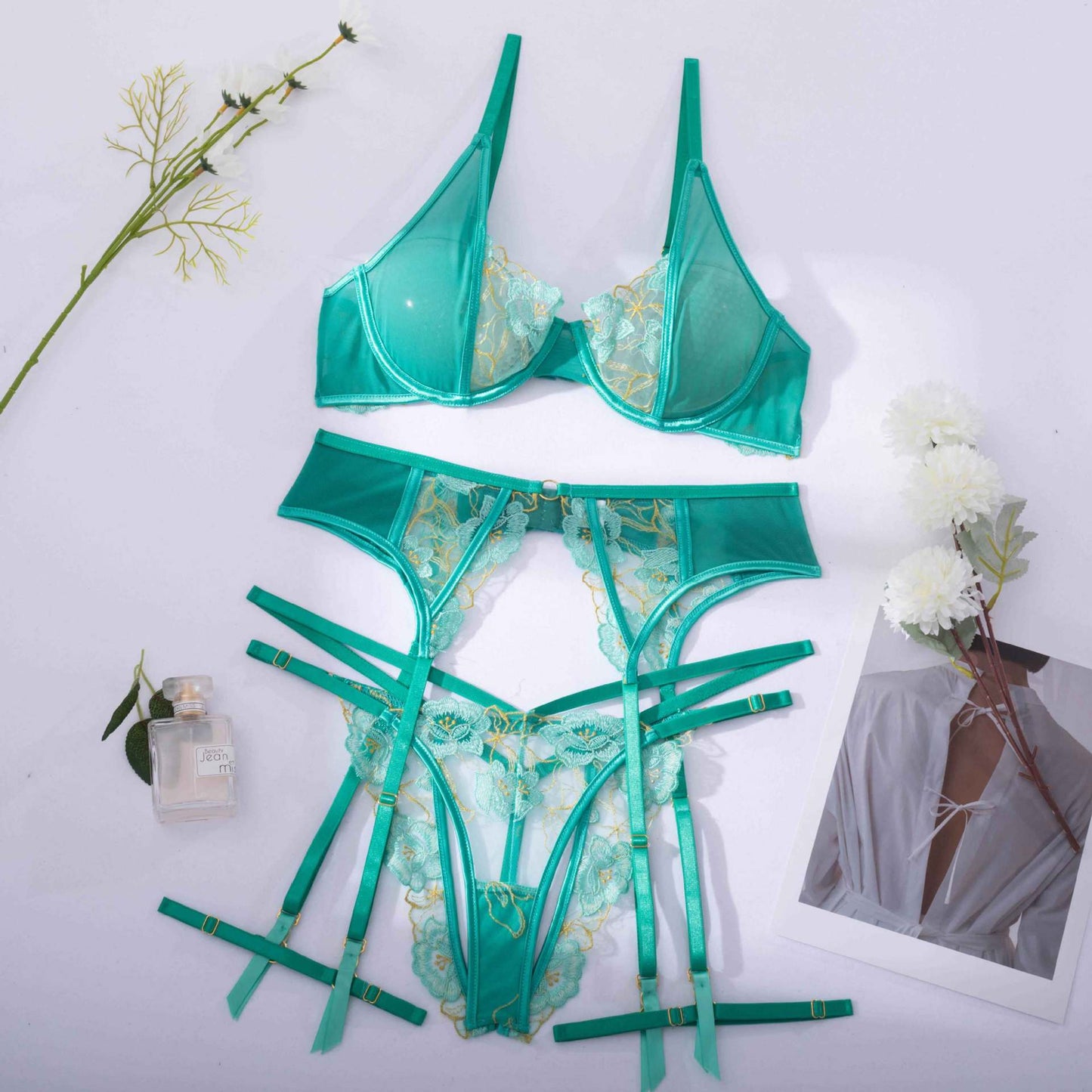 Elegant Feminine Lingerie Embroidered Set - Free Shipping - Aurelia Clothing